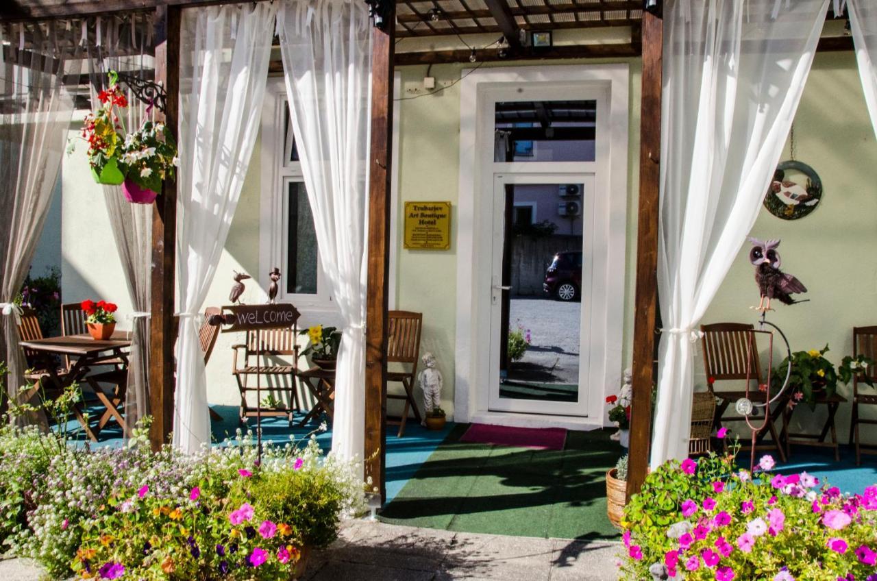 Trubarjev Art Boutique Hotel Lasko ภายนอก รูปภาพ