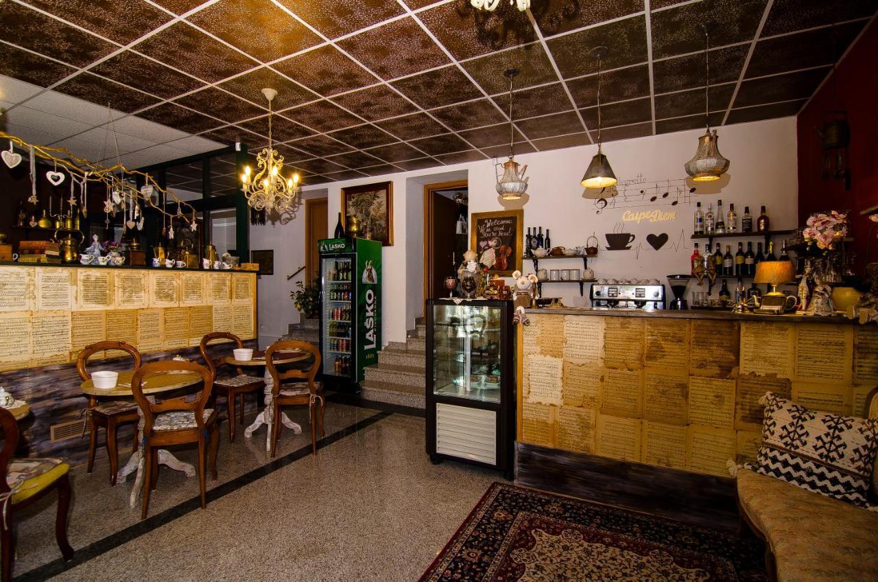 Trubarjev Art Boutique Hotel Lasko ภายนอก รูปภาพ