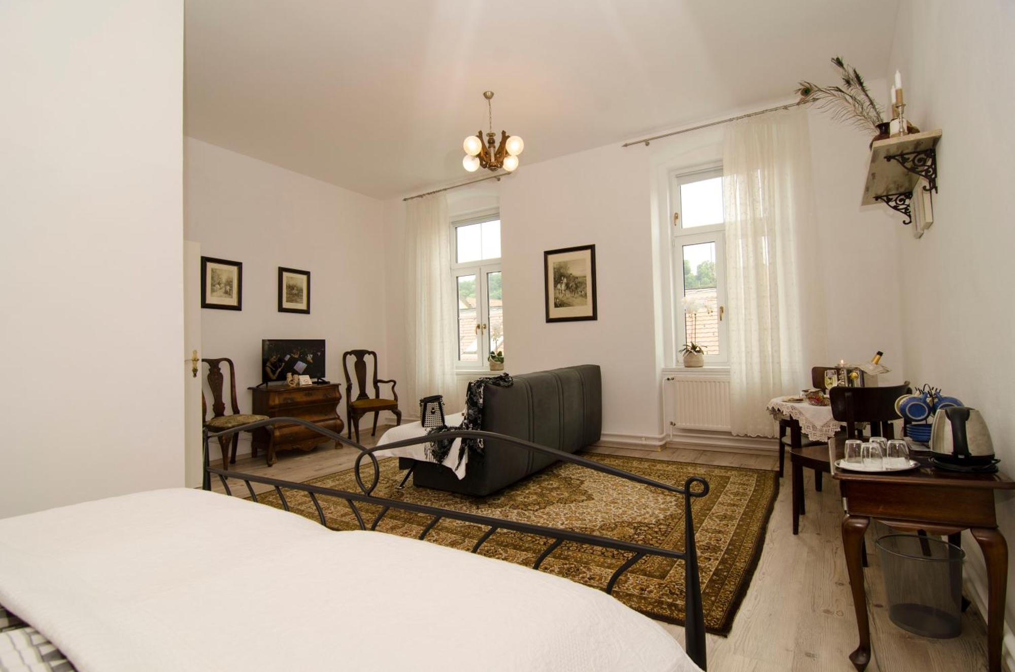 Trubarjev Art Boutique Hotel Lasko ห้อง รูปภาพ