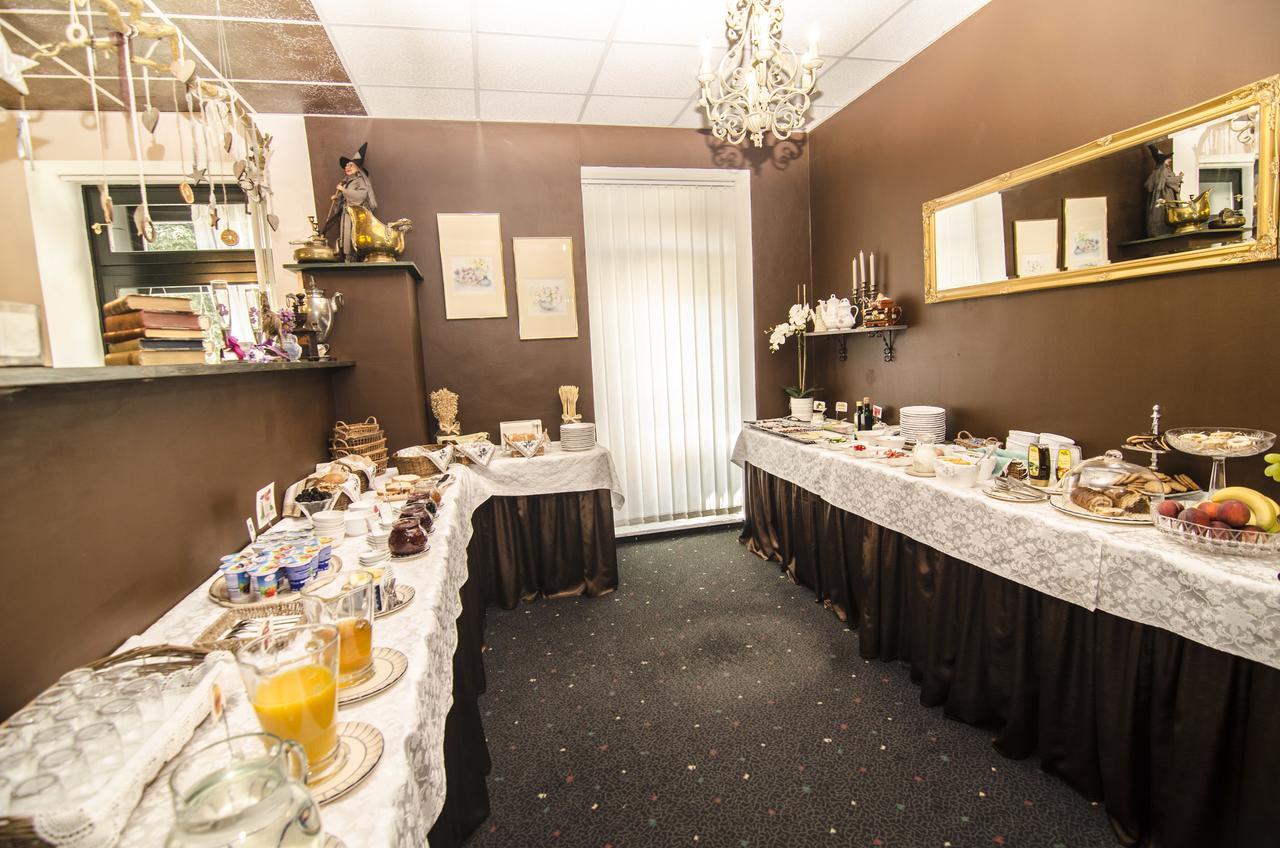 Trubarjev Art Boutique Hotel Lasko ภายนอก รูปภาพ